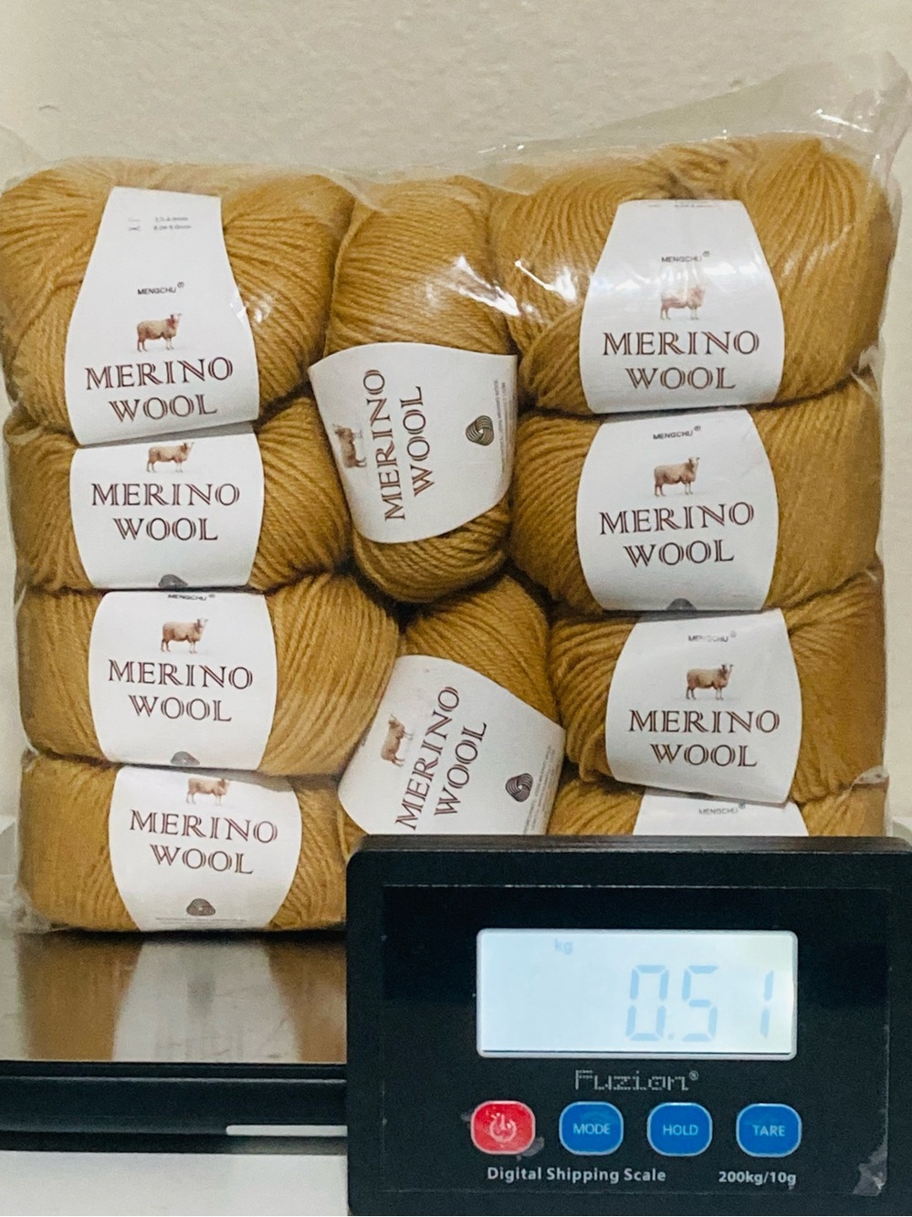 10 NWT (500g+ total) 100% Merino Wool Yarn by Mengchu in Pale Gold